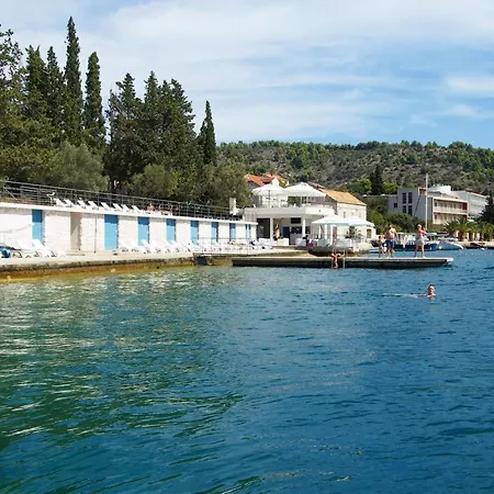 Apartment With A Parking Space Vela Luka, Korcula - 7551 Vela Luka