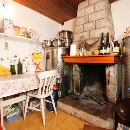 With A Parking Space Vela Luka, Korcula - 7551 Apartamento