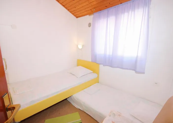 With A Parking Space Vela Luka, Korcula - 7551 *